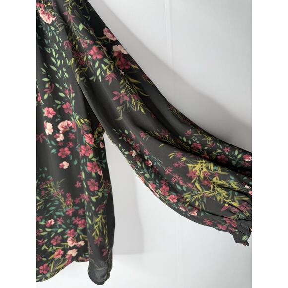 CeCe Button Up Top Womens 1x Dark Floral Romantic Cottagecore Ruffle V-Neck - Picture 4 of 9